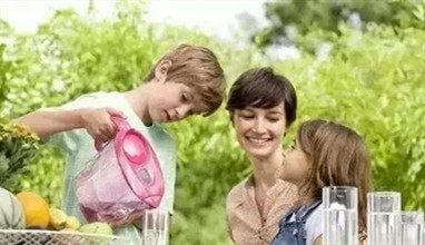 秋季飲水好處多多！可是，你會(huì)喝嗎？